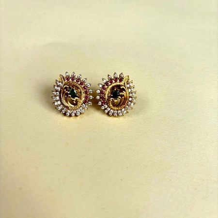 Handcrafted Classic Pearl Dangle Earrings Design