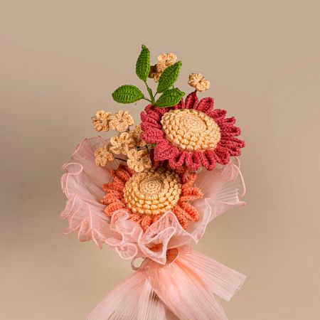 Peach and Coral Crochet Daisy Fan Bloom Tulle
