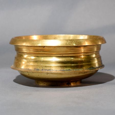 Himalayan Vintage Brass Urli for Flower Decoration