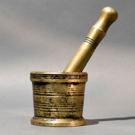 Brass Mortar and Pestle Traditional Grinding Set
