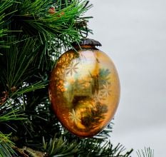 Amber Avocado Star Cut Christmas Hanging