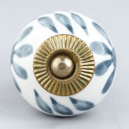 Grey Floral Leaf Knob (1)