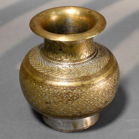Handcrafted Brass Engraved Vintage Finish Decorative Kalash