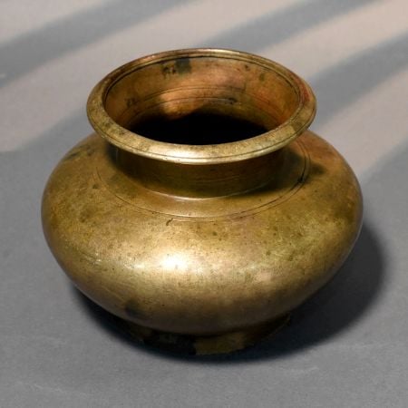 Handcrafted Brass Classic Vintage Finish Traditional Kalash