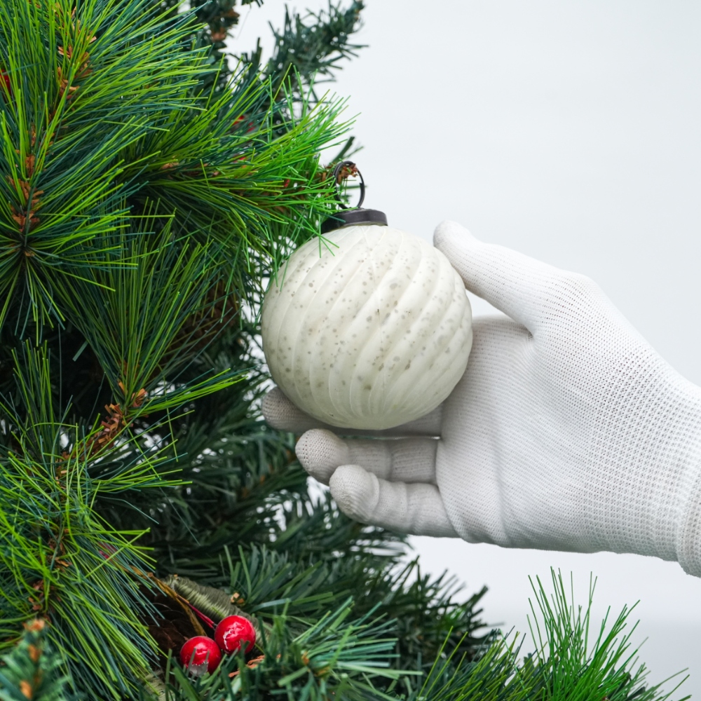White Wave Cut Christmas Hanging