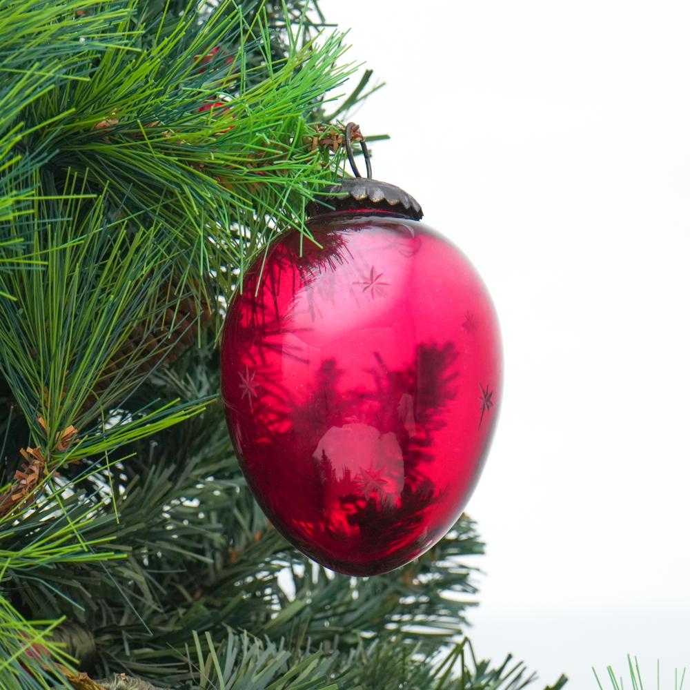 Red Vintage Style Star Avocado Glass Christmas Ornament
