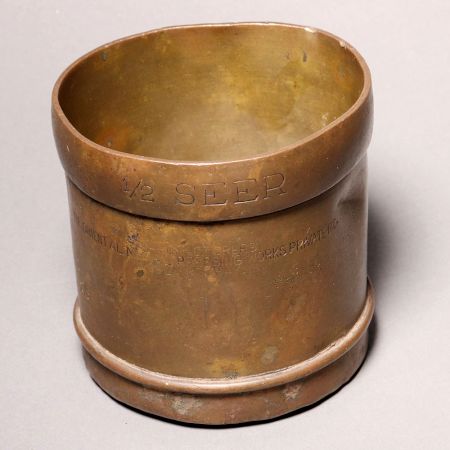 Finest Brass Measurement Pot for Home and Office Decor