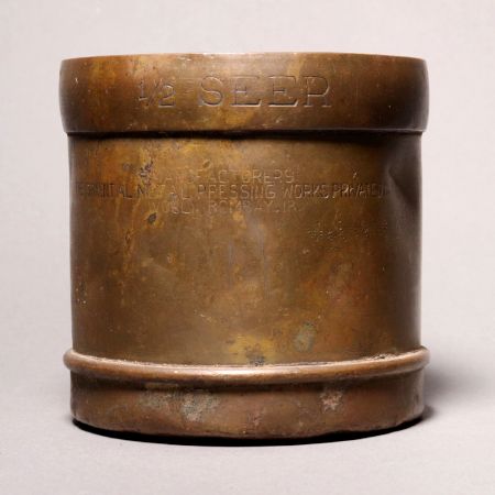 Finest Brass Measurement Pot for Home and Office Decor